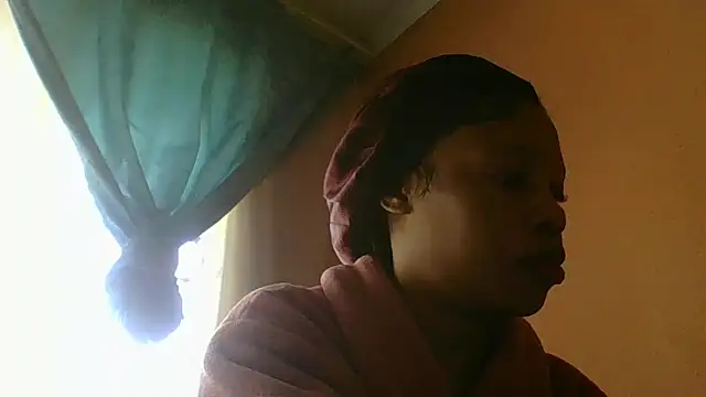 NAUGHTYSHALOTXX online show from 05-27-26, 06:54