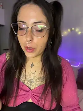 Snapshot of Mizztikaa chatting on 04-29-26, 06:58 Mizztikaa online show from 04-29-26, 06:58