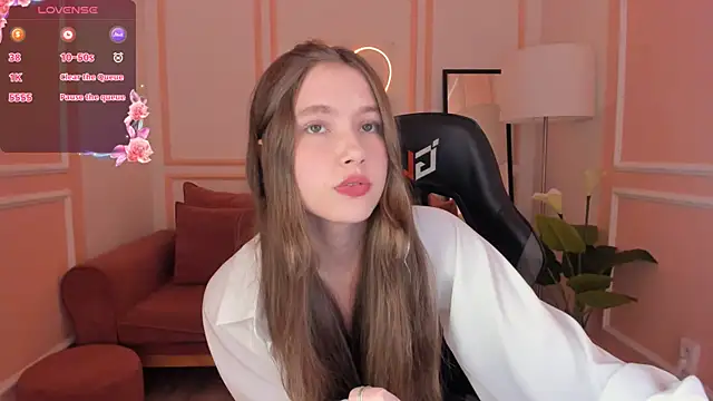 MaryannSoftt online show from 10-01-25, 04:35