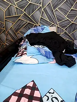 Snapshot of Diya_Chopra chatting on 03-16-25, 11:27 Diya Chopra online show from 03-16-25, 11:27