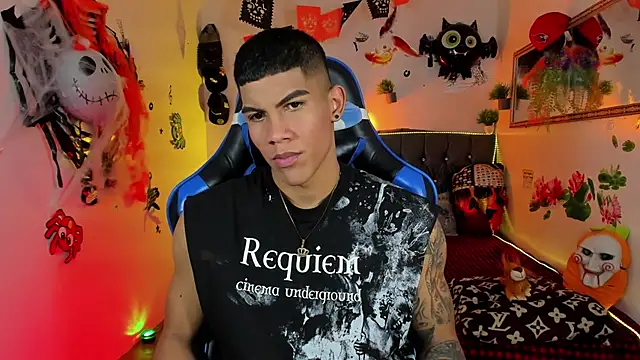 Damian latinxxx online show from 10-31-25, 03:07