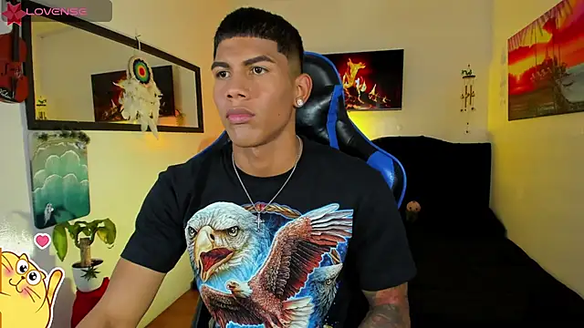 Snapshot of Damian_latinxxx chatting on 06-17-26, 03:09 Damian latinxxx online show from 06-17-26, 03:09
