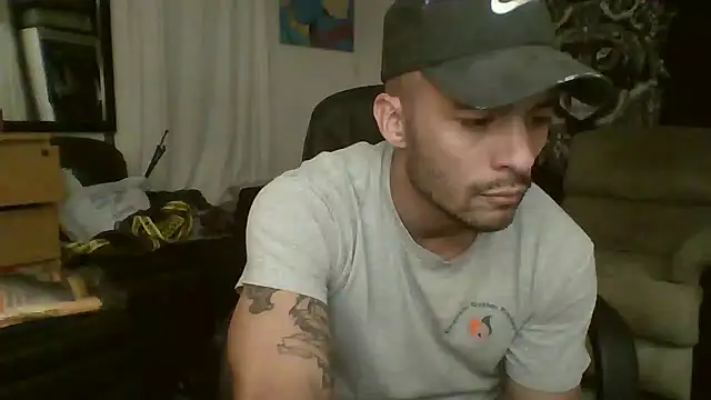 Snapshot of JohnnyDeep187 chatting on 12-11-24, 03:45 JohnnyDeep187 online show from 12-11-24, 03:45