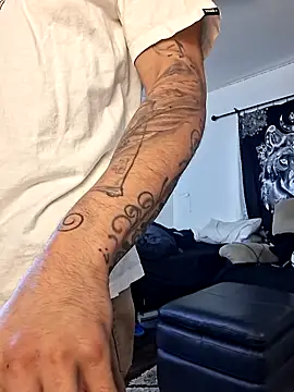 Snapshot of JohnnyDeep187 chatting on 10-05-25, 11:57 JohnnyDeep187 online show from 10-05-25, 11:57