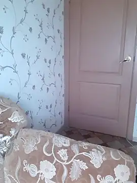 IsabellaBoni online show from 10-24-25, 06:10