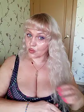 IsabellaBoni online show from 05-12-26, 06:43