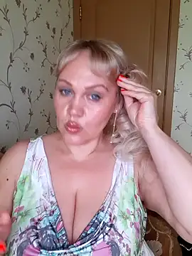 IsabellaBoni online show from 06-14-26, 07:10