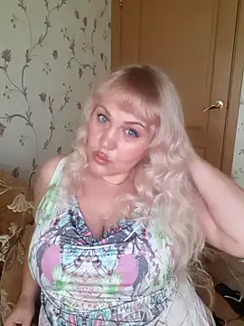 IsabellaBoni online show from 06-15-26, 06:37