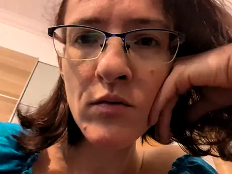 Milky hairy mommy online show from 10-07-25, 08:11