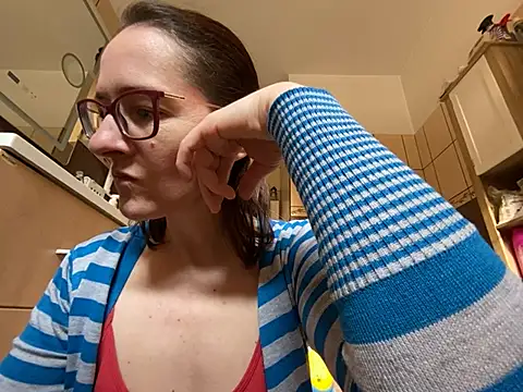 Milky hairy mommy online show from 03-05-26, 07:04