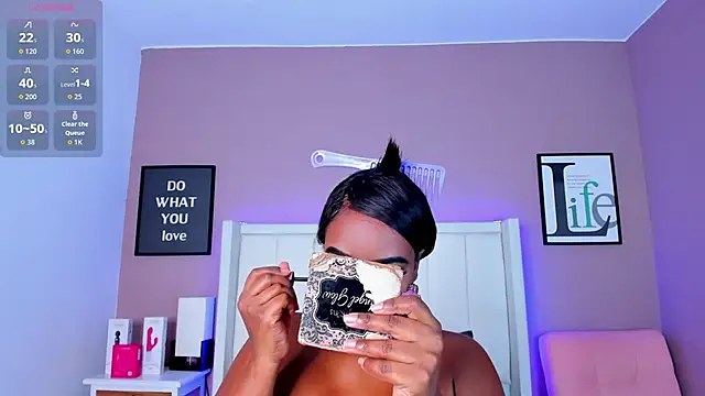 Britanymooree online show from 09-12-25, 08:09