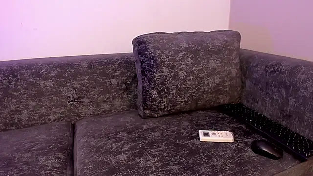 Littleolivia  online show from 03-29-26, 05:02