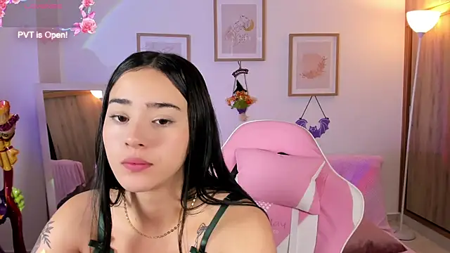 Veronica isaza   online show from 10-23-25, 12:37