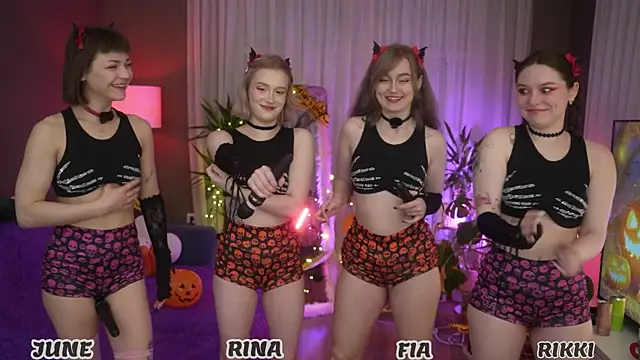 Snapshot of fiadventure chatting on 10-31-25, 02:01 fiadventure online show from 10-31-25, 02:01