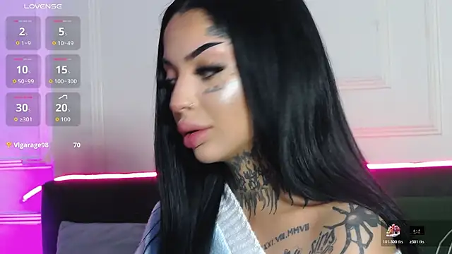 CreamyInkky  online show from 10-31-25, 03:51