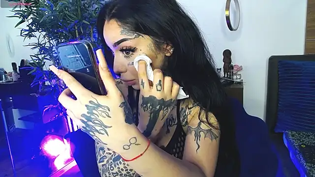 CreamyInkky  online show from 04-07-26, 04:57