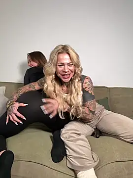 Divina X  online show from 02-08-26, 04:49