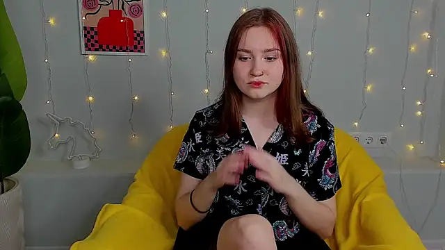 Snapshot of Sshy_Dream chatting on 10-22-25, 08:25 Sshy Dream online show from 10-22-25, 08:25