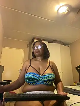 Nomthie online show from 10-28-25, 11:29