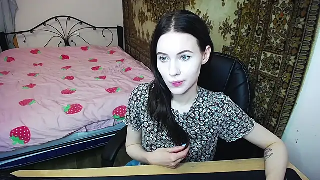Snapshot of Olivia_Graceee chatting on 05-17-26, 10:00 Olivia Graceee online show from 05-17-26, 10:00