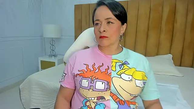 Snapshot of Daphne81_ chatting on 01-23-25, 02:33 Daphne81  online show from 01-23-25, 02:33