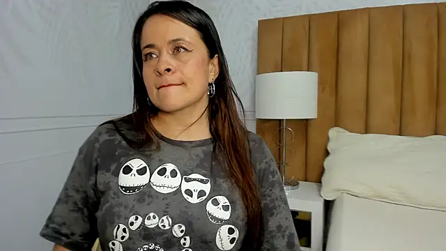 Snapshot of Daphne81_ chatting on 03-01-25, 09:07 Daphne81  online show from 03-01-25, 09:07