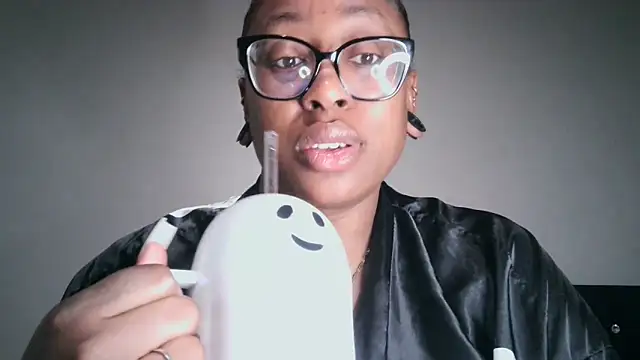 Nyxie Chaos online show from 09-29-25, 11:59