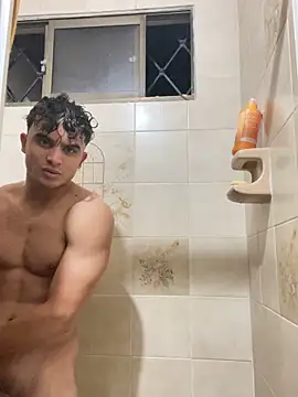 Snapshot of Mentriplex chatting on 11-10-25, 04:11 Mentriplex online show from 11-10-25, 04:11