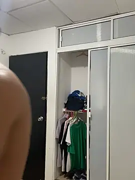 Snapshot of Mentriplex chatting on 02-02-26, 12:20 Mentriplex online show from 02-02-26, 12:20