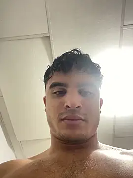 Snapshot of Mentriplex chatting on 02-14-26, 02:19 Mentriplex online show from 02-14-26, 02:19