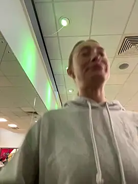 Pollypearson online show from 01-21-25, 11:13