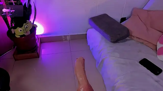 LilyRobertts online show from 07-02-26, 03:23