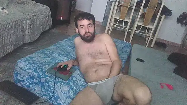 Snapshot of FJcouple chatting on 01-17-25, 05:11 FJcouple online show from 01-17-25, 05:11