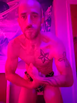 Snapshot of 5g4ever chatting on 01-10-25, 02:45 5g4ever online show from 01-10-25, 02:45