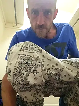 Snapshot of 5g4ever chatting on 10-06-25, 05:38 5g4ever online show from 10-06-25, 05:38