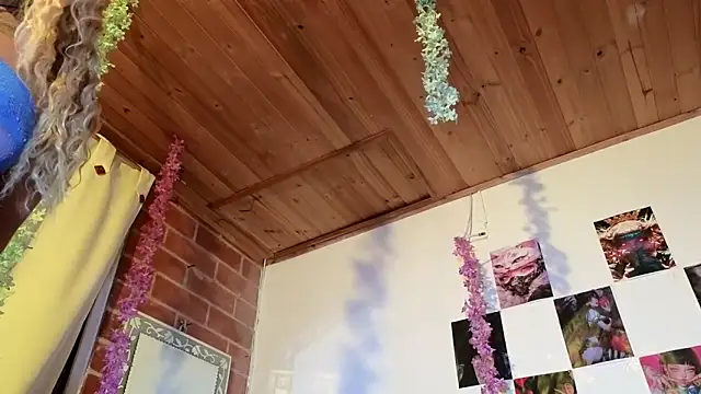  octavia  online show from 03-16-25, 03:25