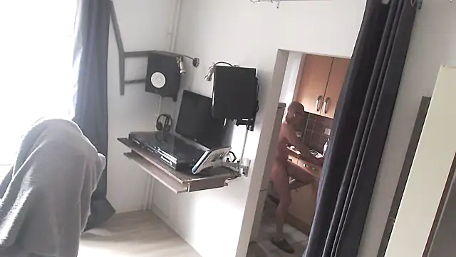 Nomi1612 online show from 01-17-26, 12:54