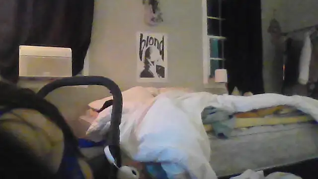 Snapshot of AshleyJosh0411 chatting on 03-29-26, 05:07 AshleyJosh0411 online show from 03-29-26, 05:07