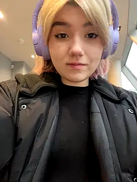 Baby  Naughty online show from 12-03-24, 11:11