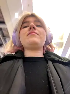 Baby  Naughty online show from 12-04-24, 03:21