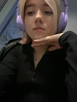 Baby  Naughty online show from 12-15-24, 04:15