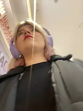 Baby  Naughty online show from 12-16-24, 11:12