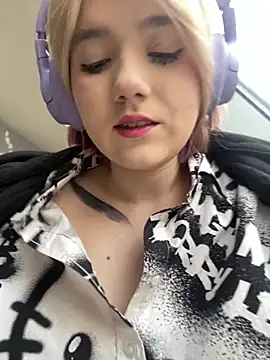 Baby  Naughty online show from 02-05-25, 08:11