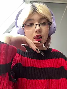 Baby  Naughty online show from 02-17-25, 11:13