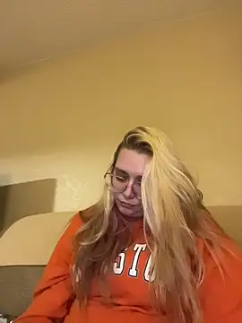 Lalalynn online show from 04-16-26, 02:23