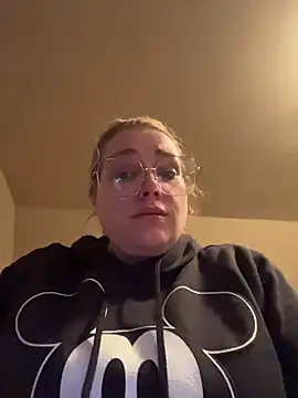 Lalalynn online show from 05-11-26, 08:09