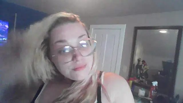 Lalalynn online show from 06-03-26, 02:33