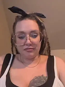 Lalalynn online show from 07-28-26, 04:39