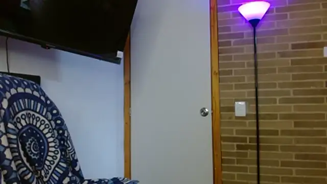 helenacyruss online show from 11-24-25, 07:35