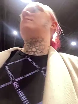 poussichienne online show from 12-20-24, 02:16